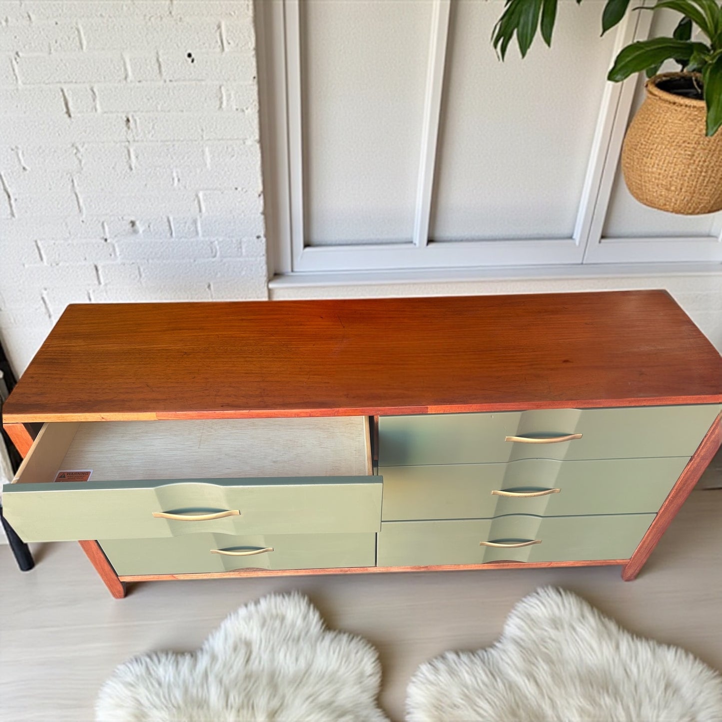 Restored and refurbished real wood dresser- 6 drawers