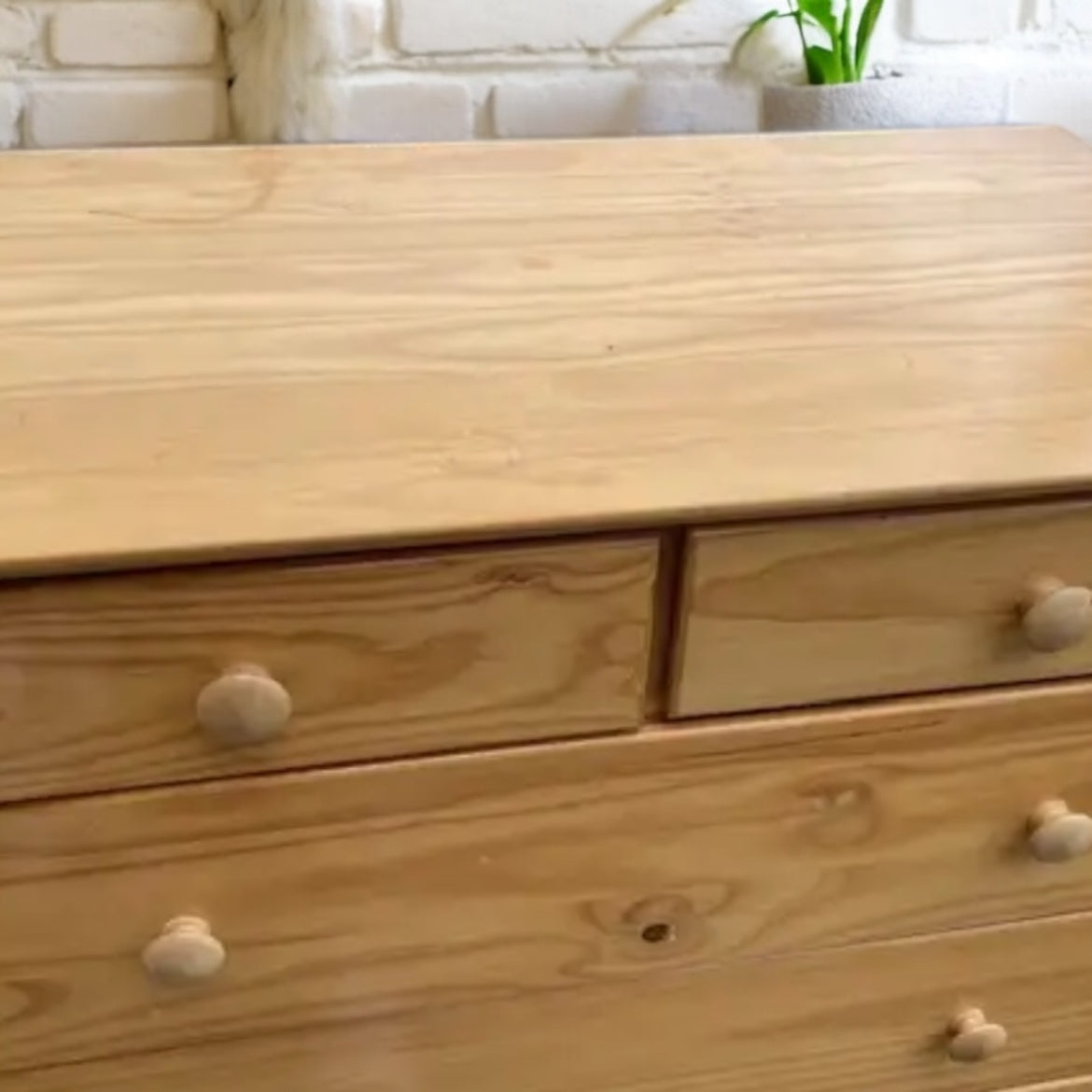 Real wood 7-drawer dresser