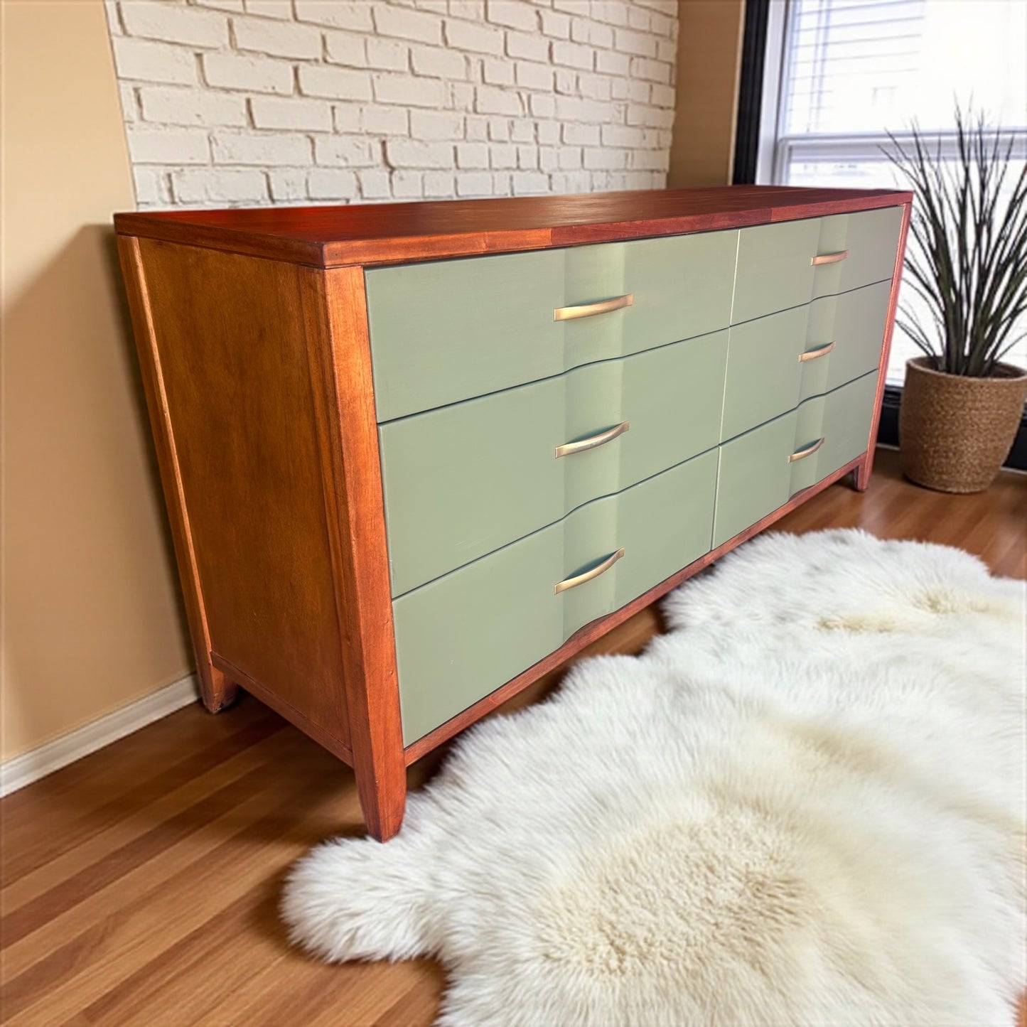 Restored and refurbished real wood dresser- 6 drawers