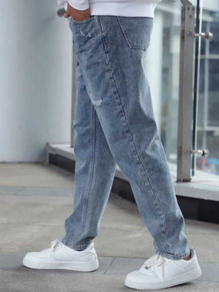 Men Ripped Detail Straight Leg Jeans