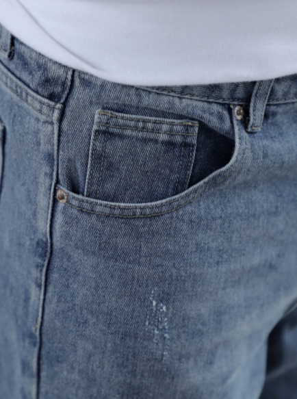Men Ripped Detail Straight Leg Jeans