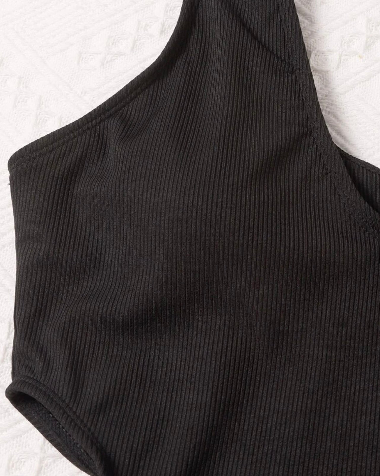 Cut-out one piece swimsuit