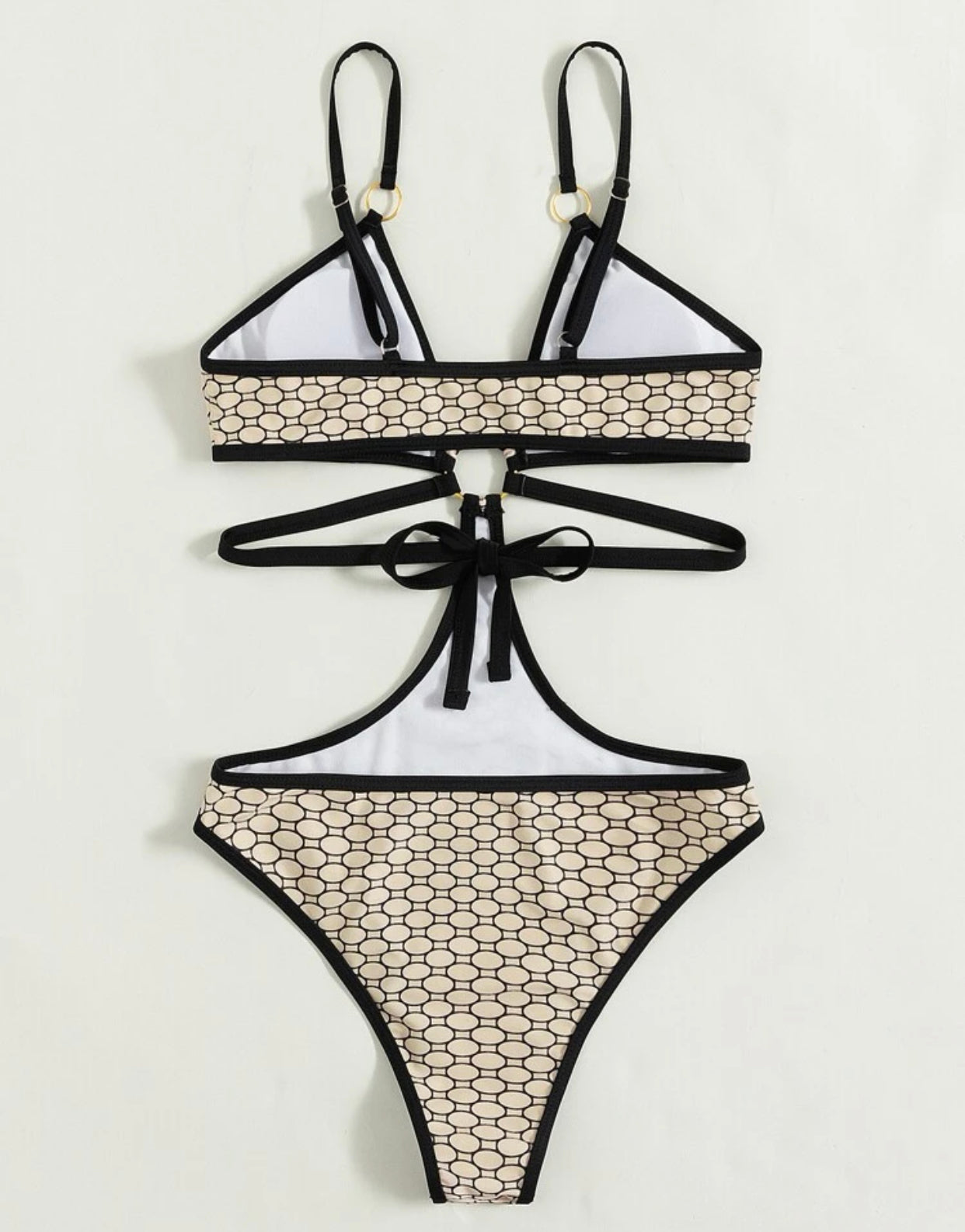Ring linked cut out one piece swimsuit