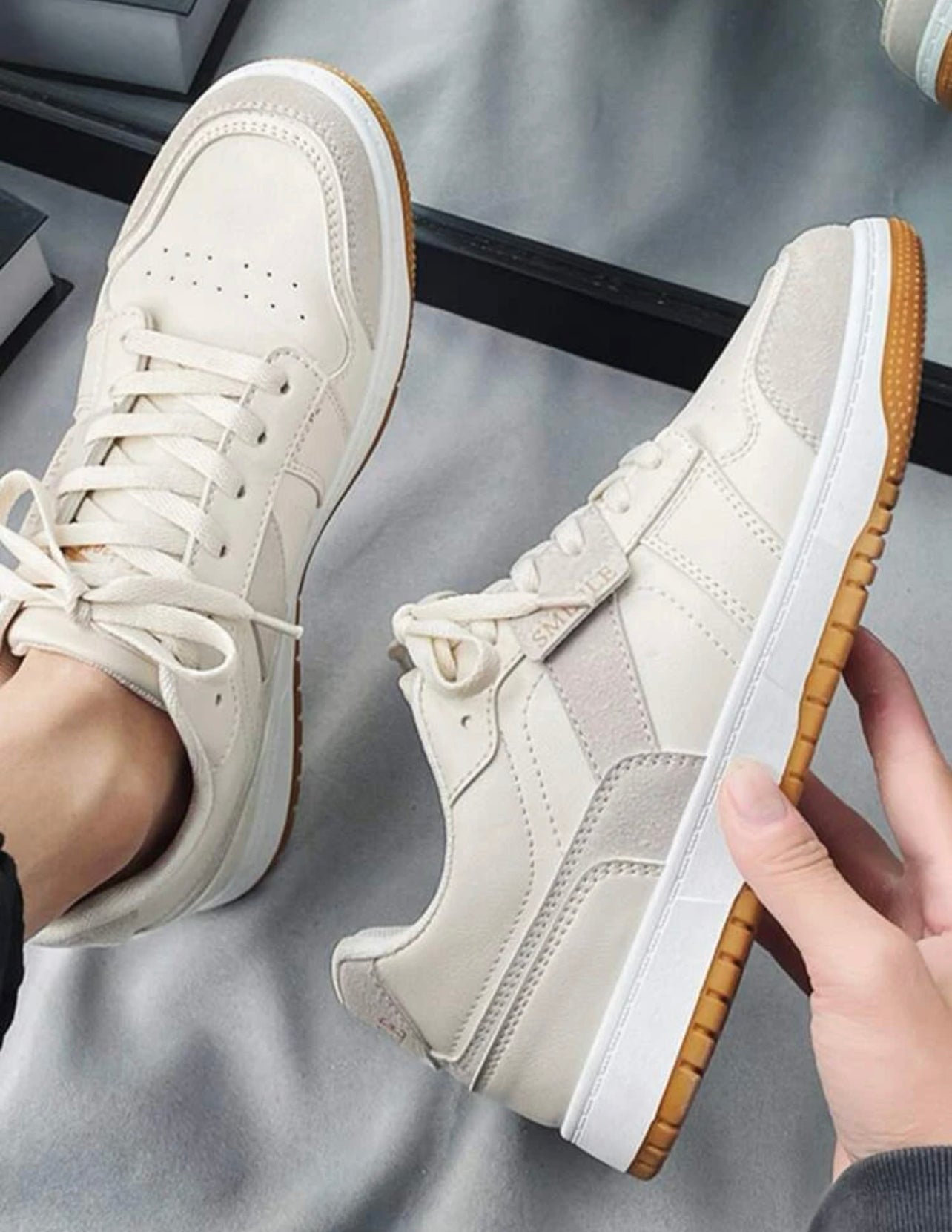 Men Lace-up Front Skate Shoes