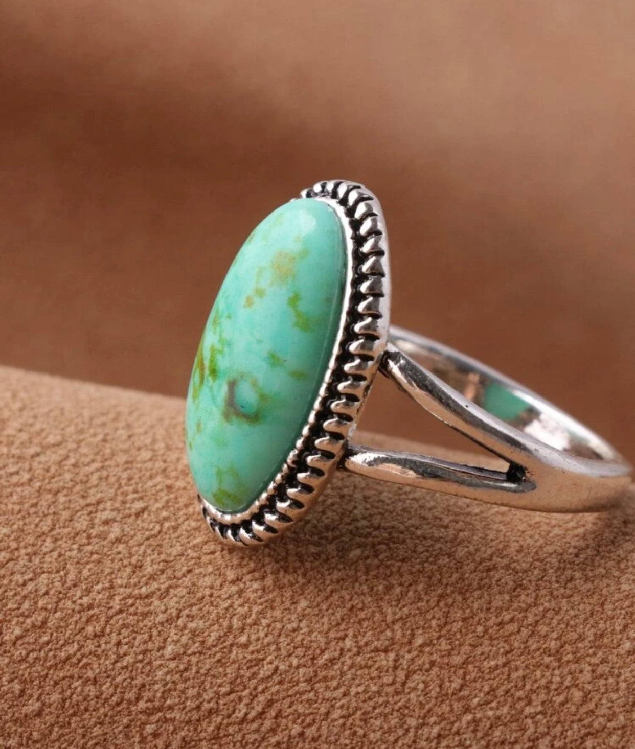 Oval decor turquoise style statement ring. Size 8.