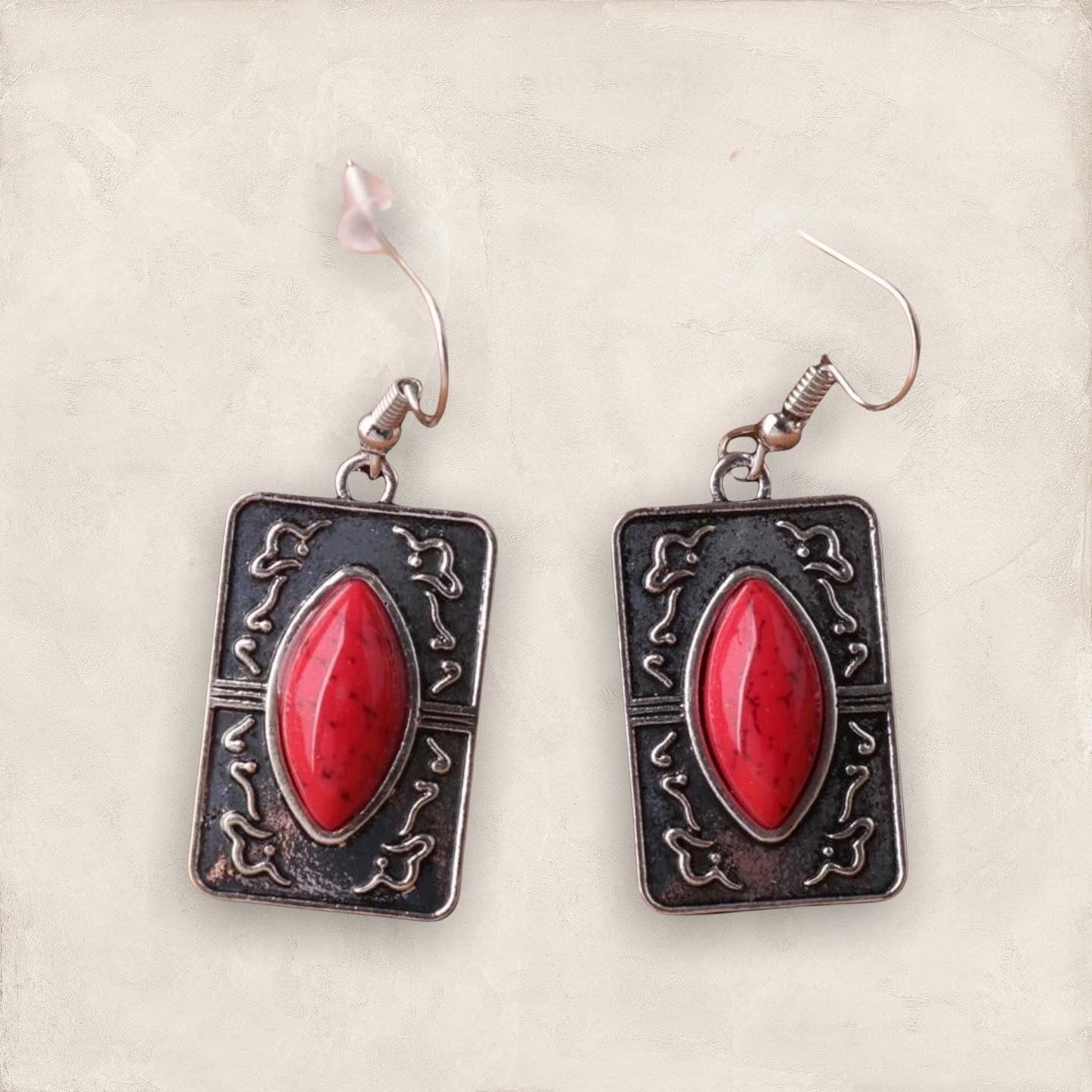 Red composite stone geometric shaped dangle earrings