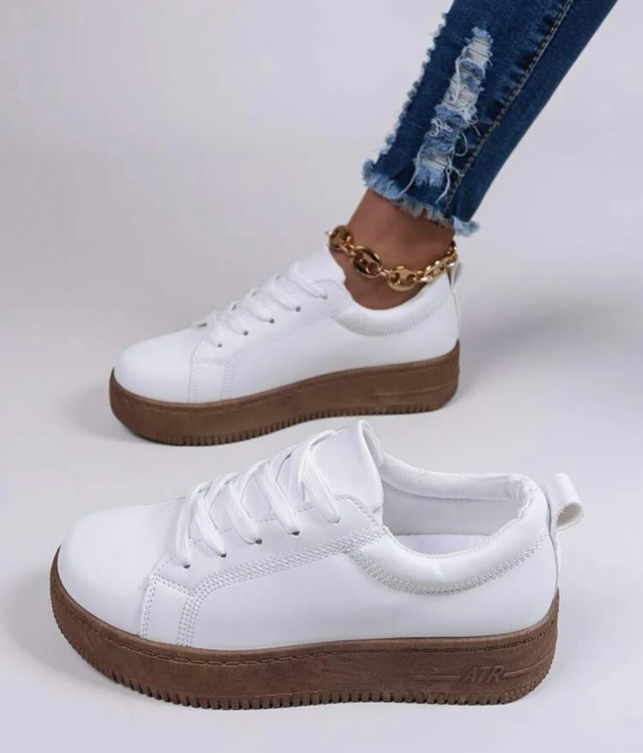 Stitch detail lace-up front skate shoes