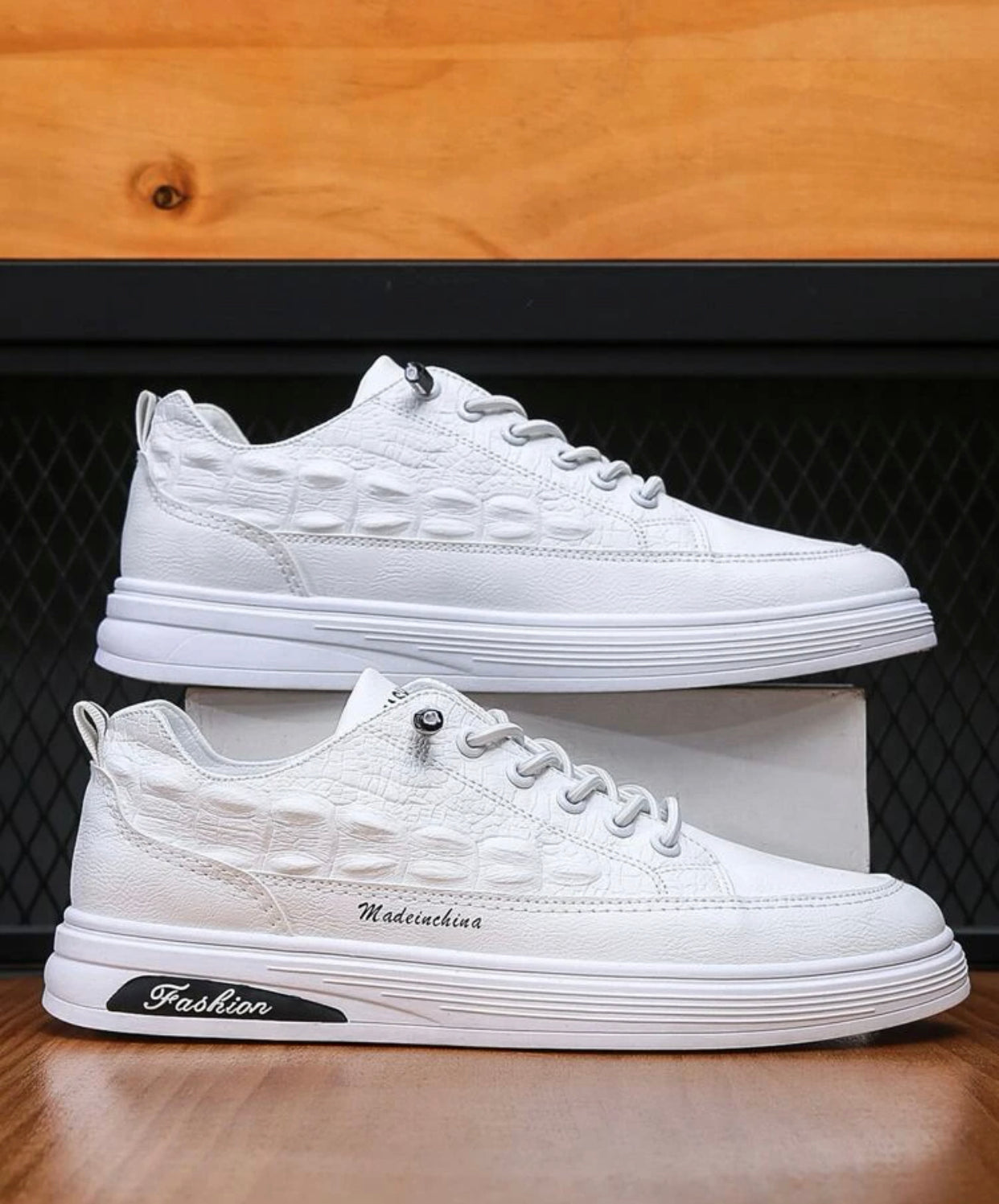 Men’s letter graphic lace-up front skate shoes