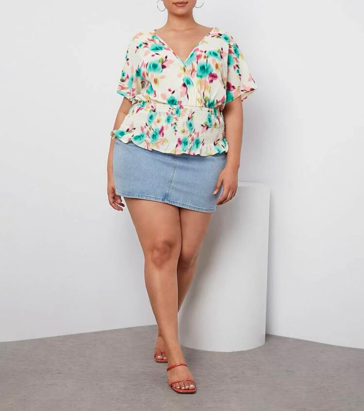 Curve and plus allover print overlap collar dolman sleeve shirred ruffle hem blouse