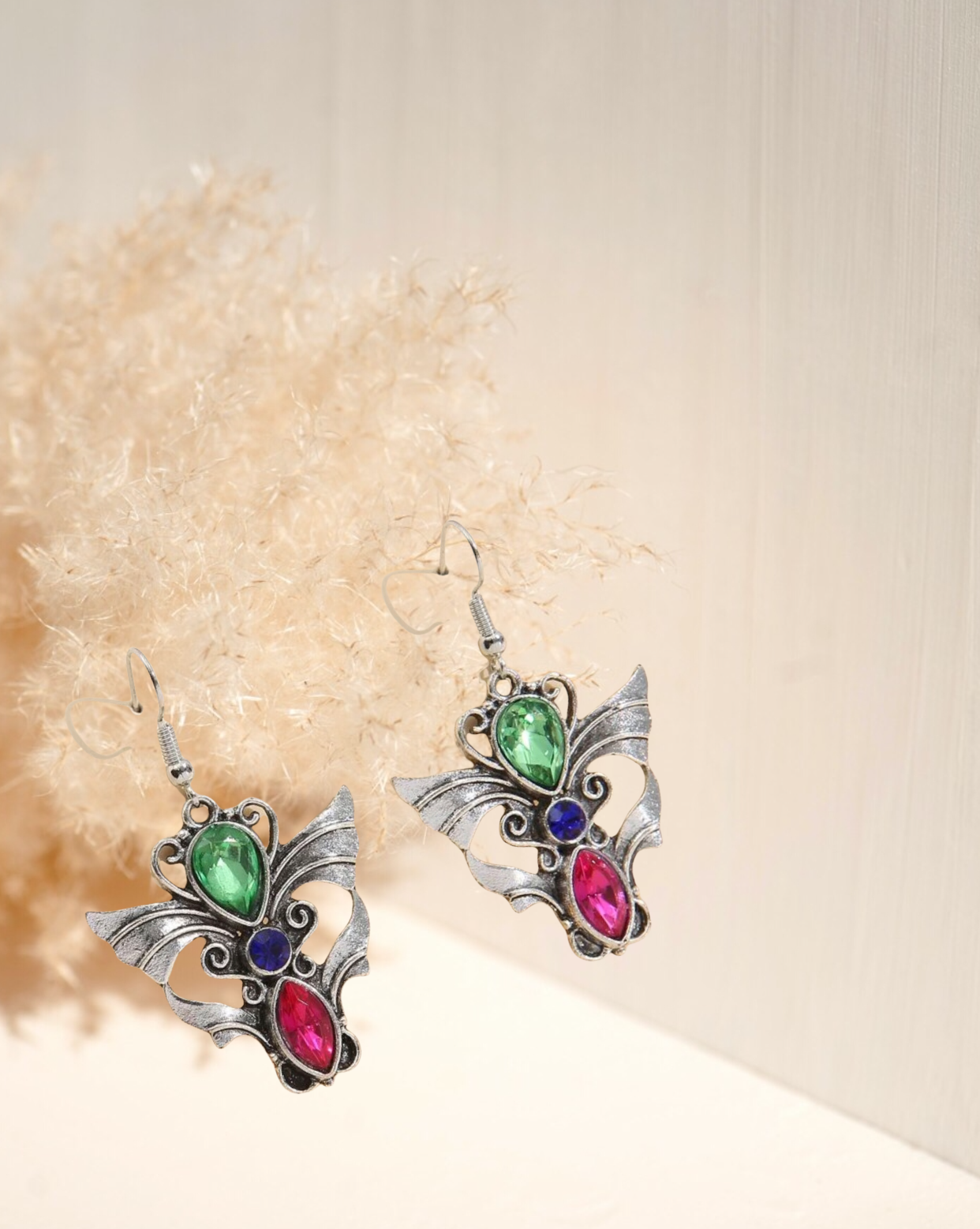 Gemstone decor vintage drop earrings