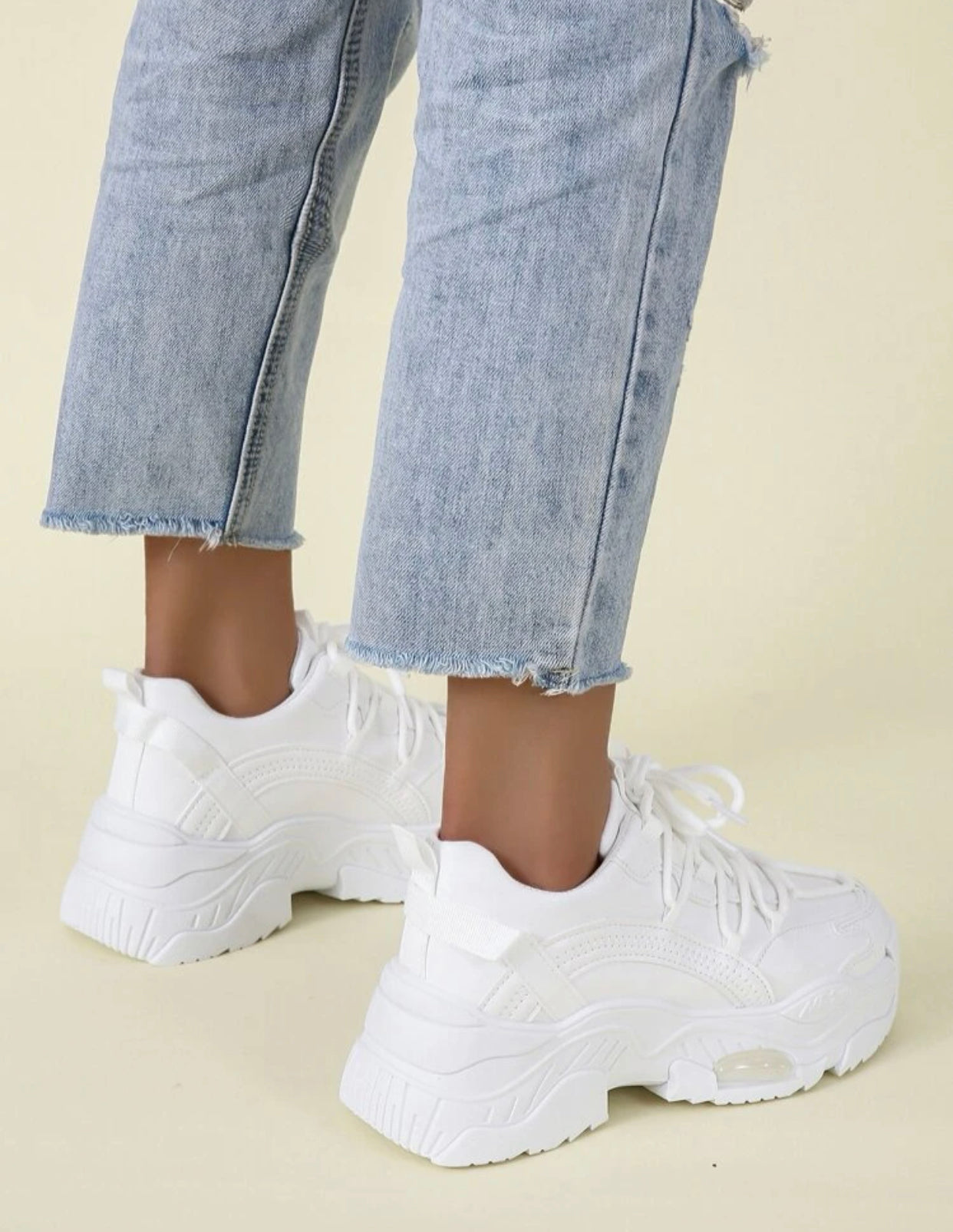Minimalist lace-up front chunky sneakers