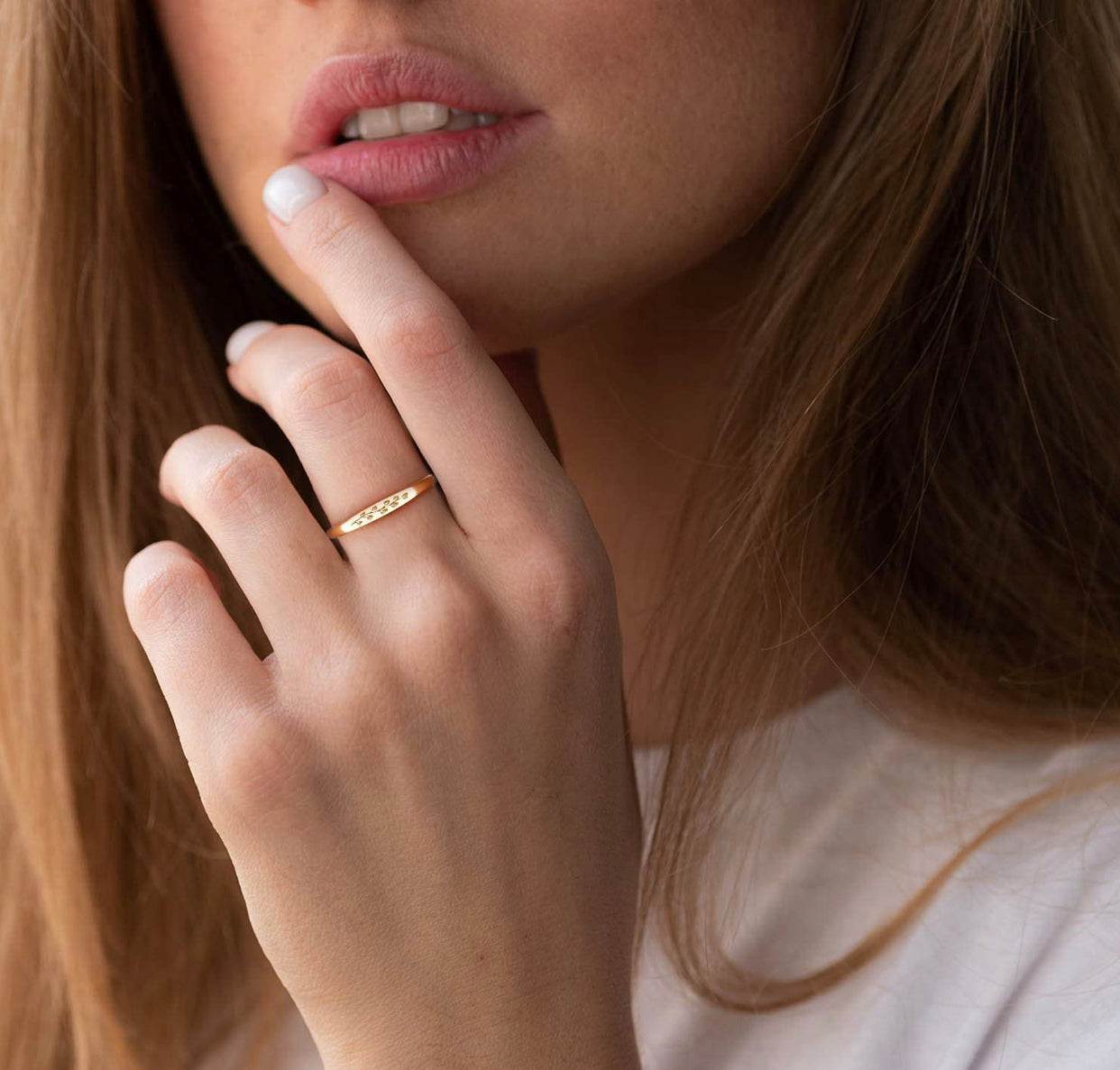 Yellew Gold-Eucalyptus Signet Ring