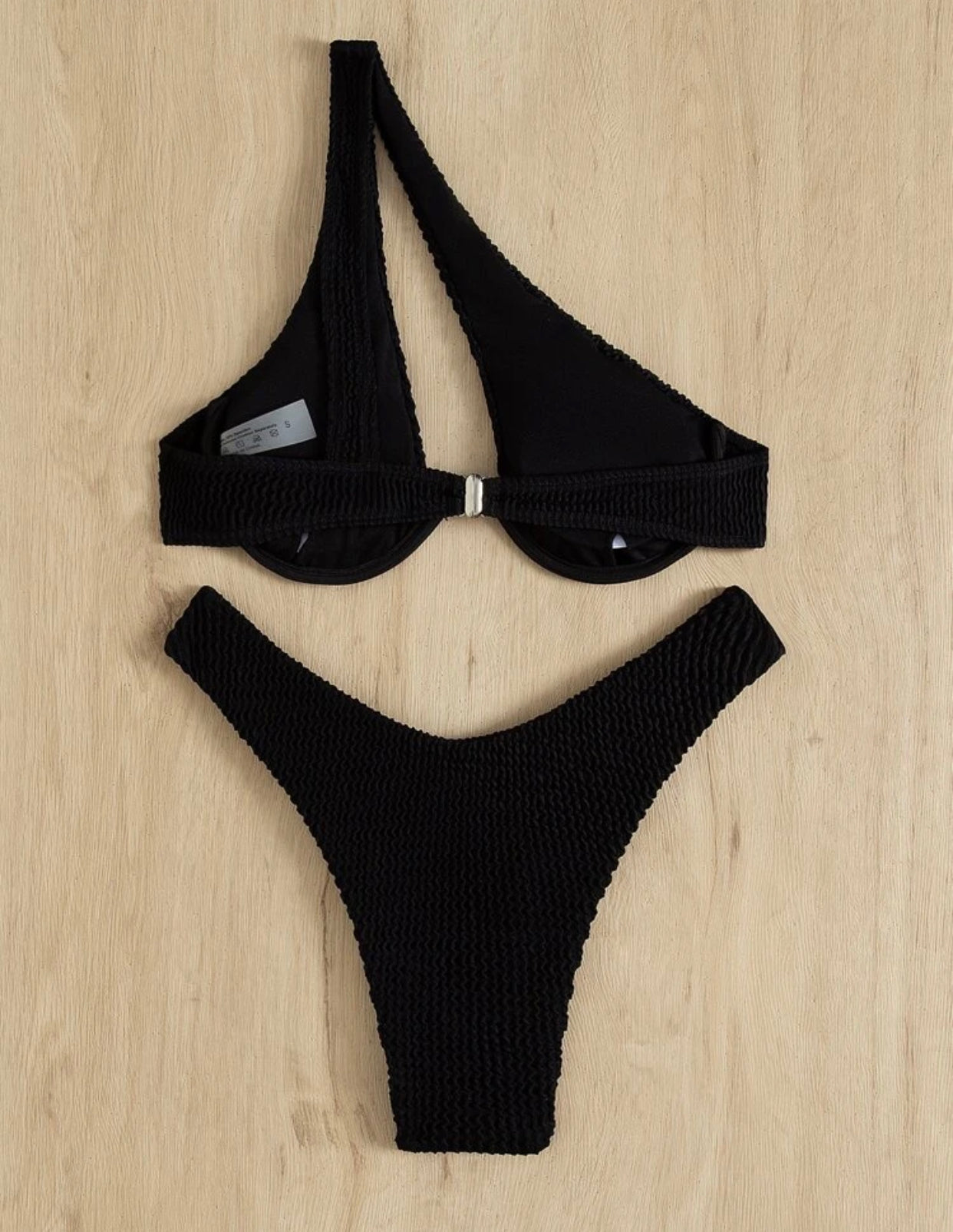 Textured one shoulder underwire bikini swimsuit