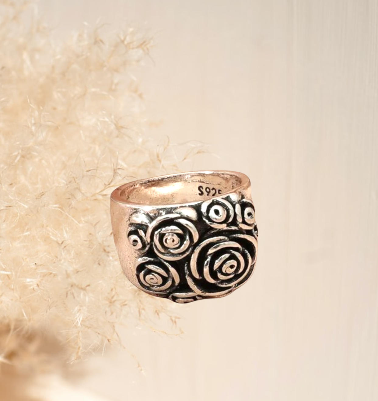 Rose decor statement ring. Size 8.