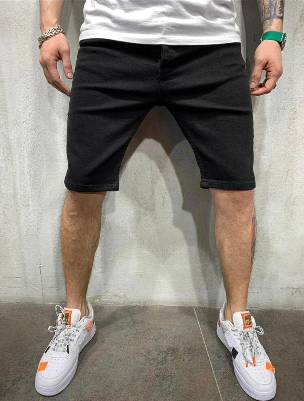 Men’s solid straight leg denim shorts