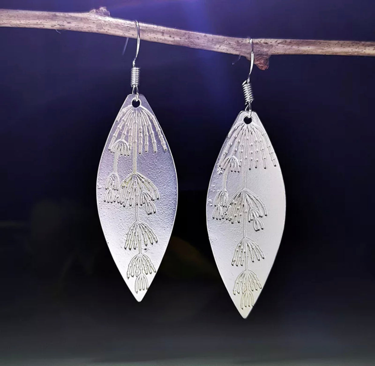 Creative Plant Leaf Drop Earrings Silver Color Embossed Floral Willow Leaves Handmade Metal Women Statement Earrings