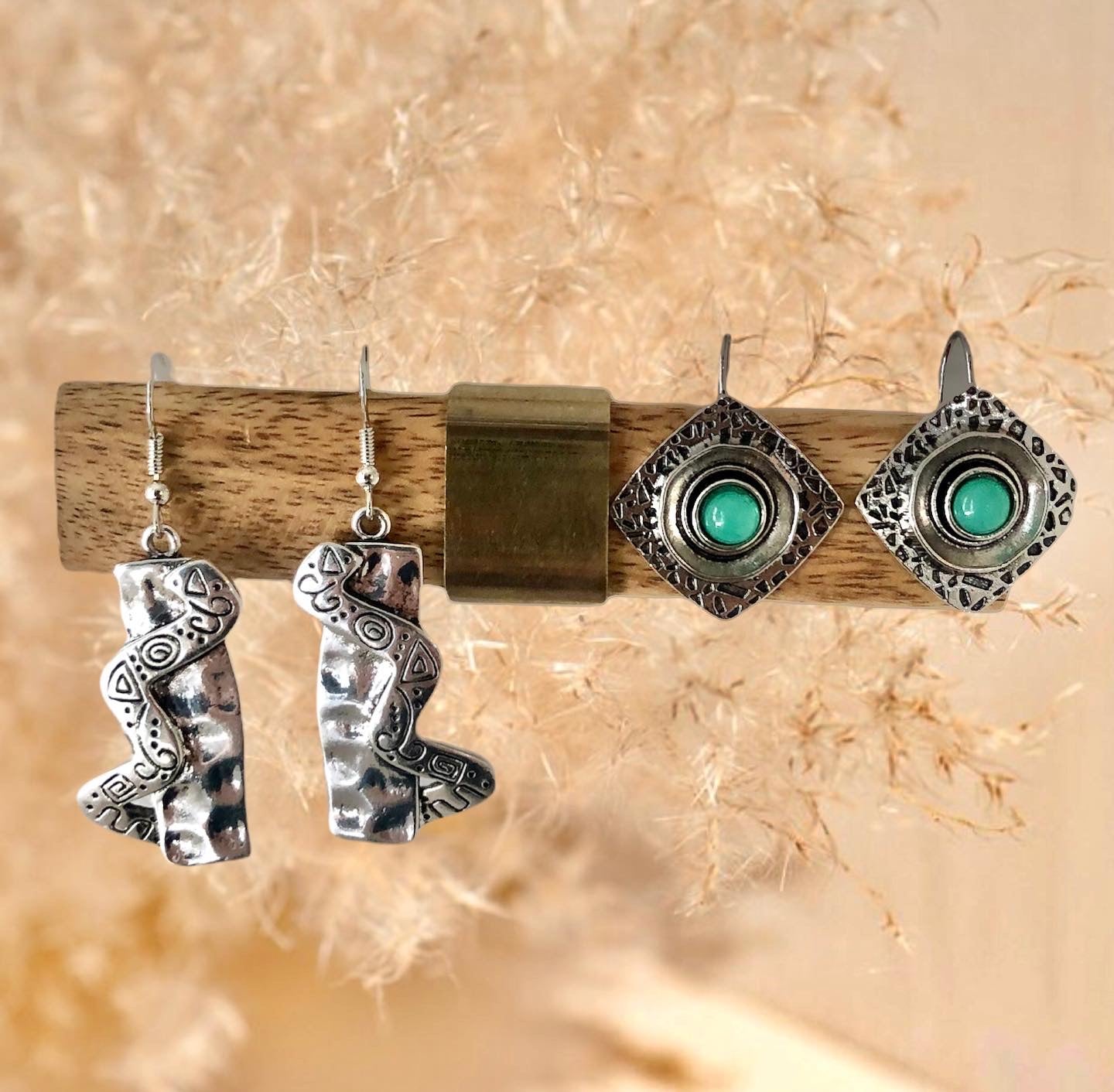 Set of two abstract design drop dangle earrings