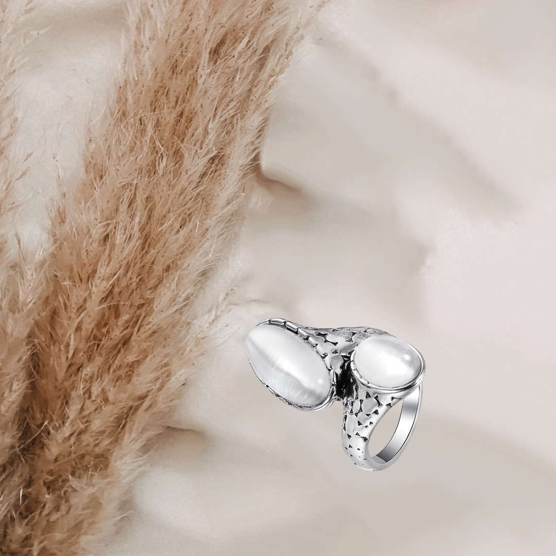White Opal silver statement ring. Size 8.