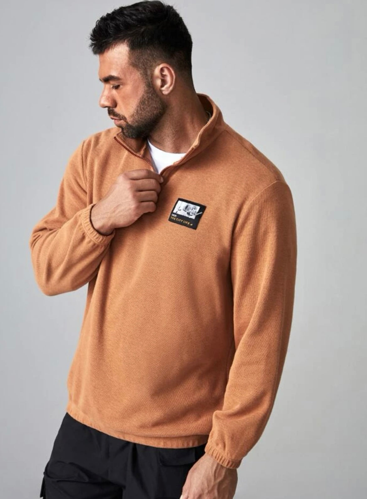 Extended sizes men letter patched zipper front sweatshirt