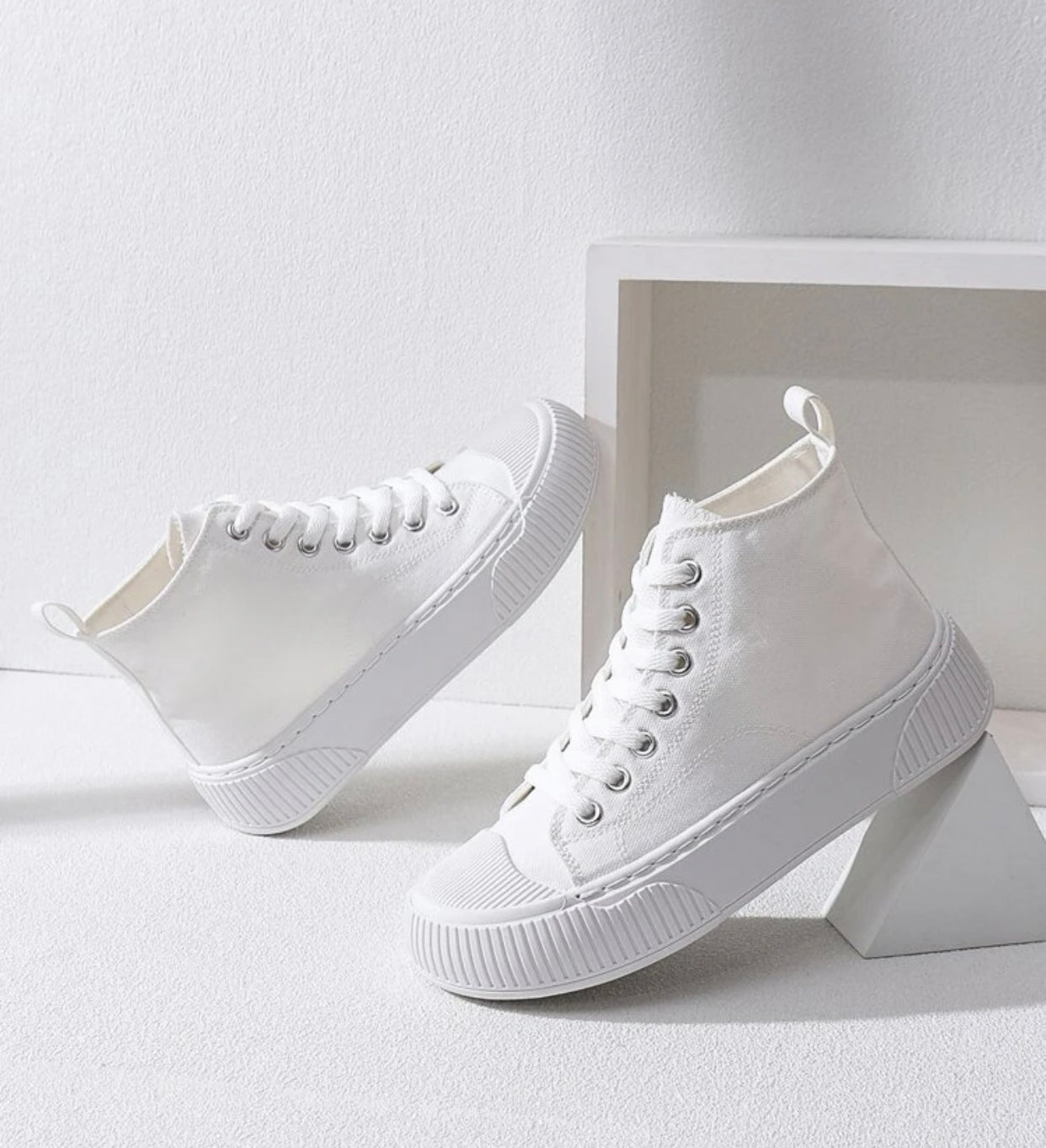 High top lace-up front canvas shoes