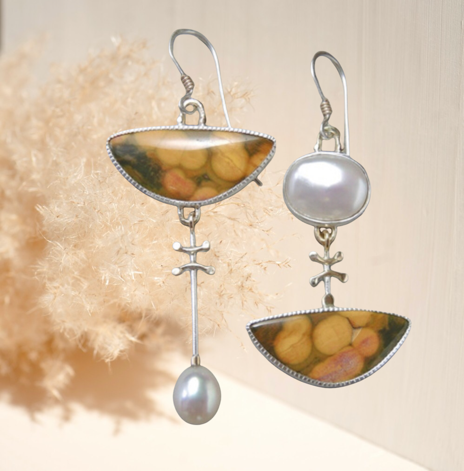 Elegant yellow stone embellished with pearl asymmetric dangle earrings