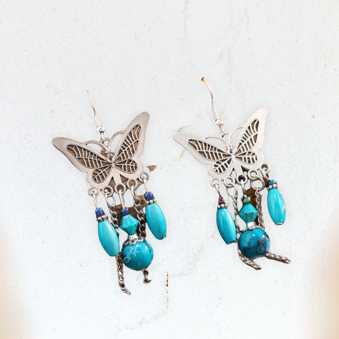 Butterfly decor dangle earrings