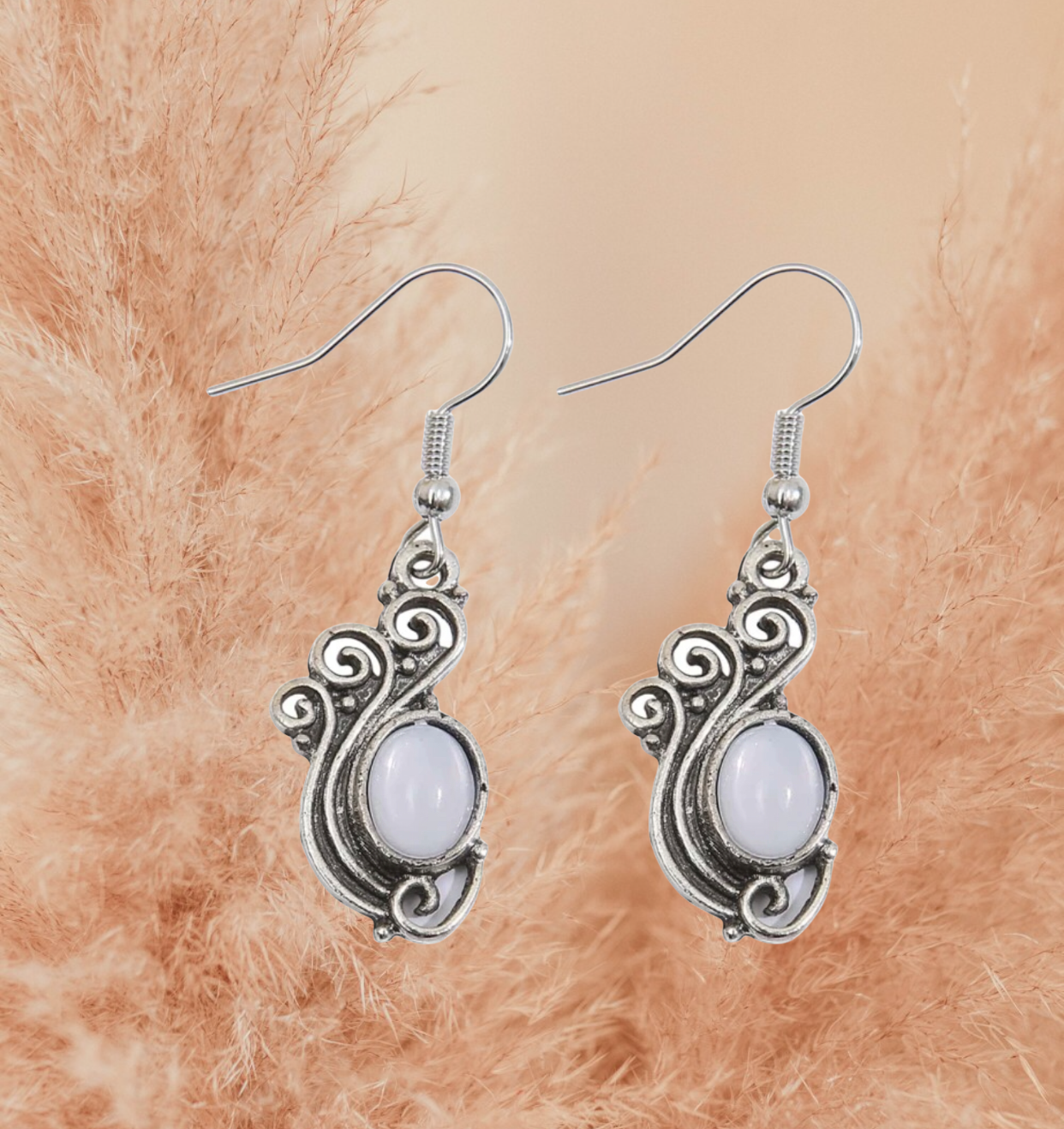 Structured drop earrings
