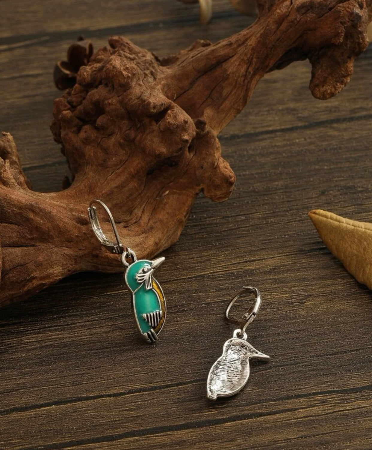 Kingfisher turquoise inspired vintage style dangle earrings