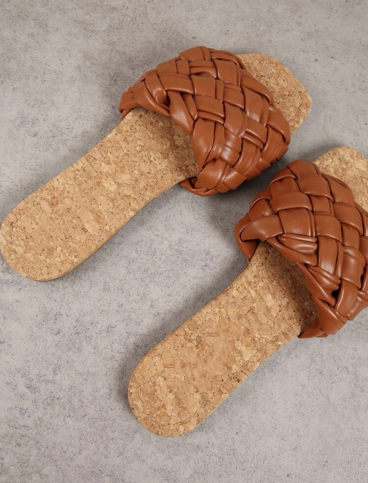 Solid Criss Cross Detail Curved Toe Flat Sliders