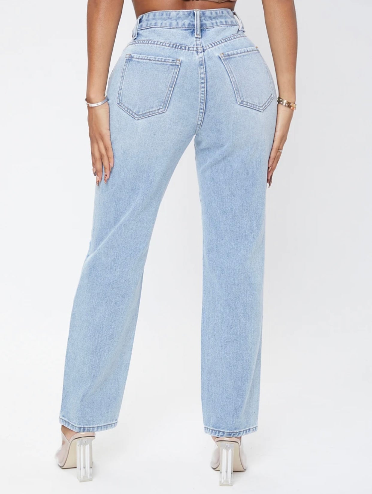 High waisted ripped jeans