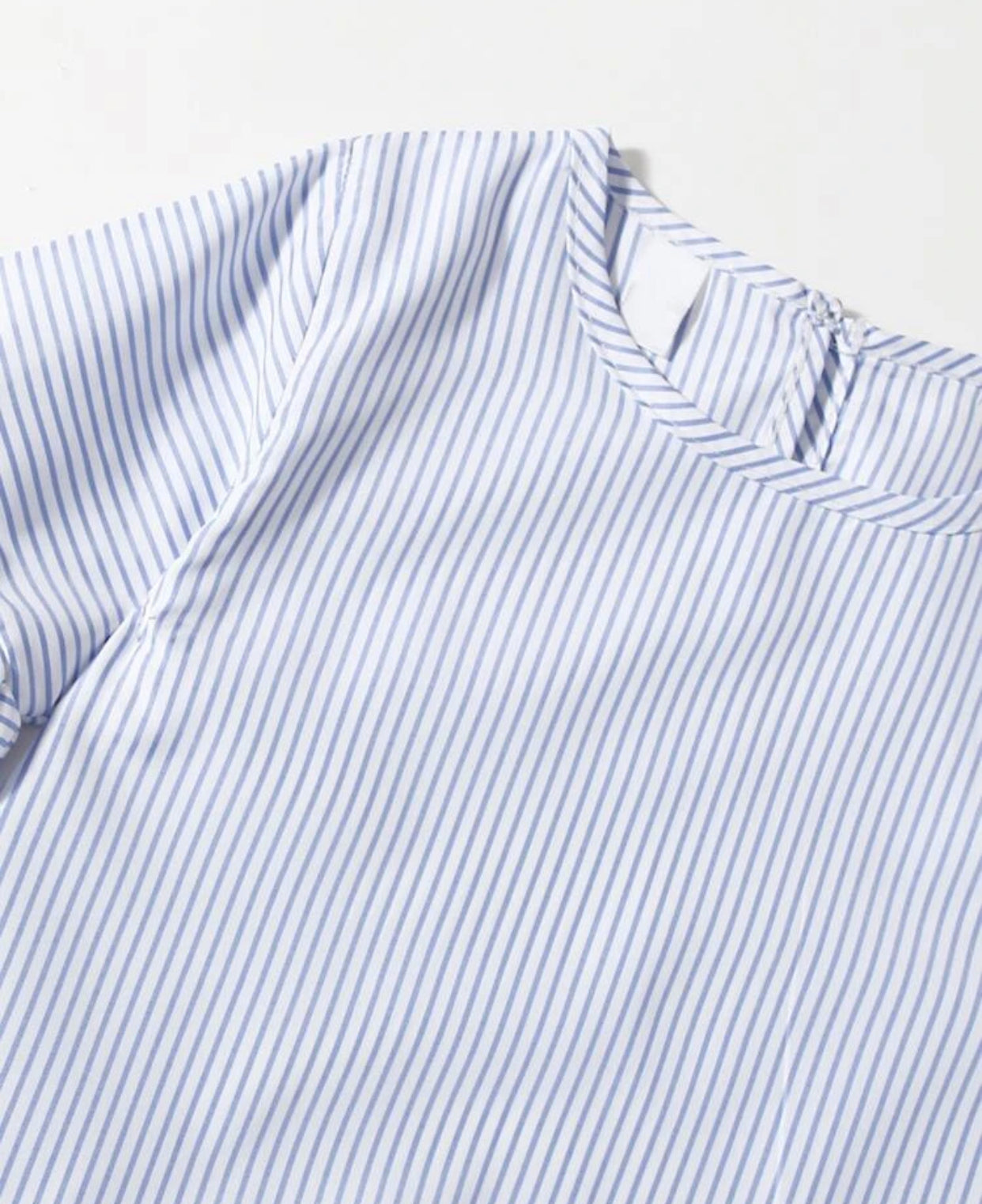 Toddler girls striped blouse with ripped jeans