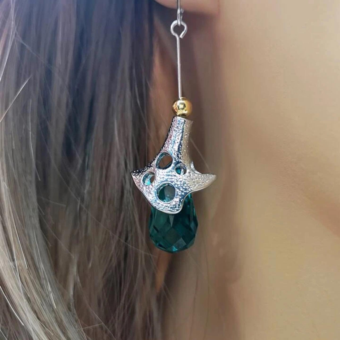 Vintage,two tone, dangle earrings