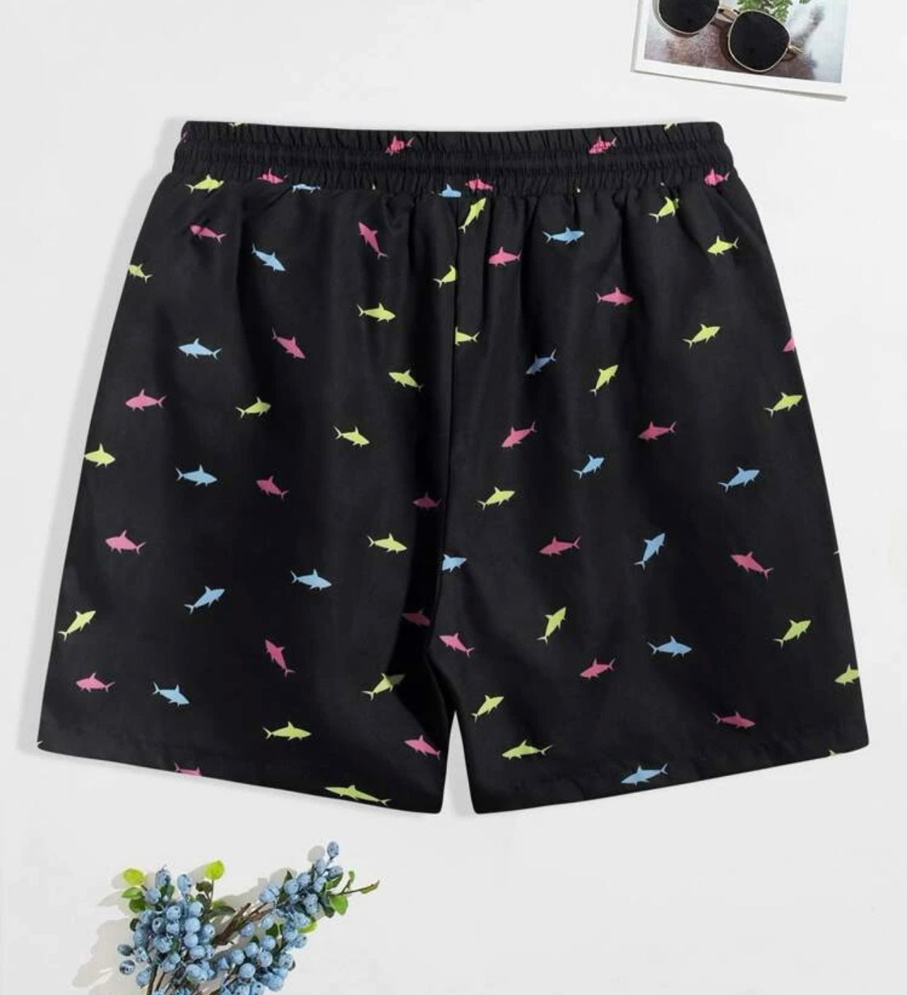 Men random shark print drawstring waist swim trunks