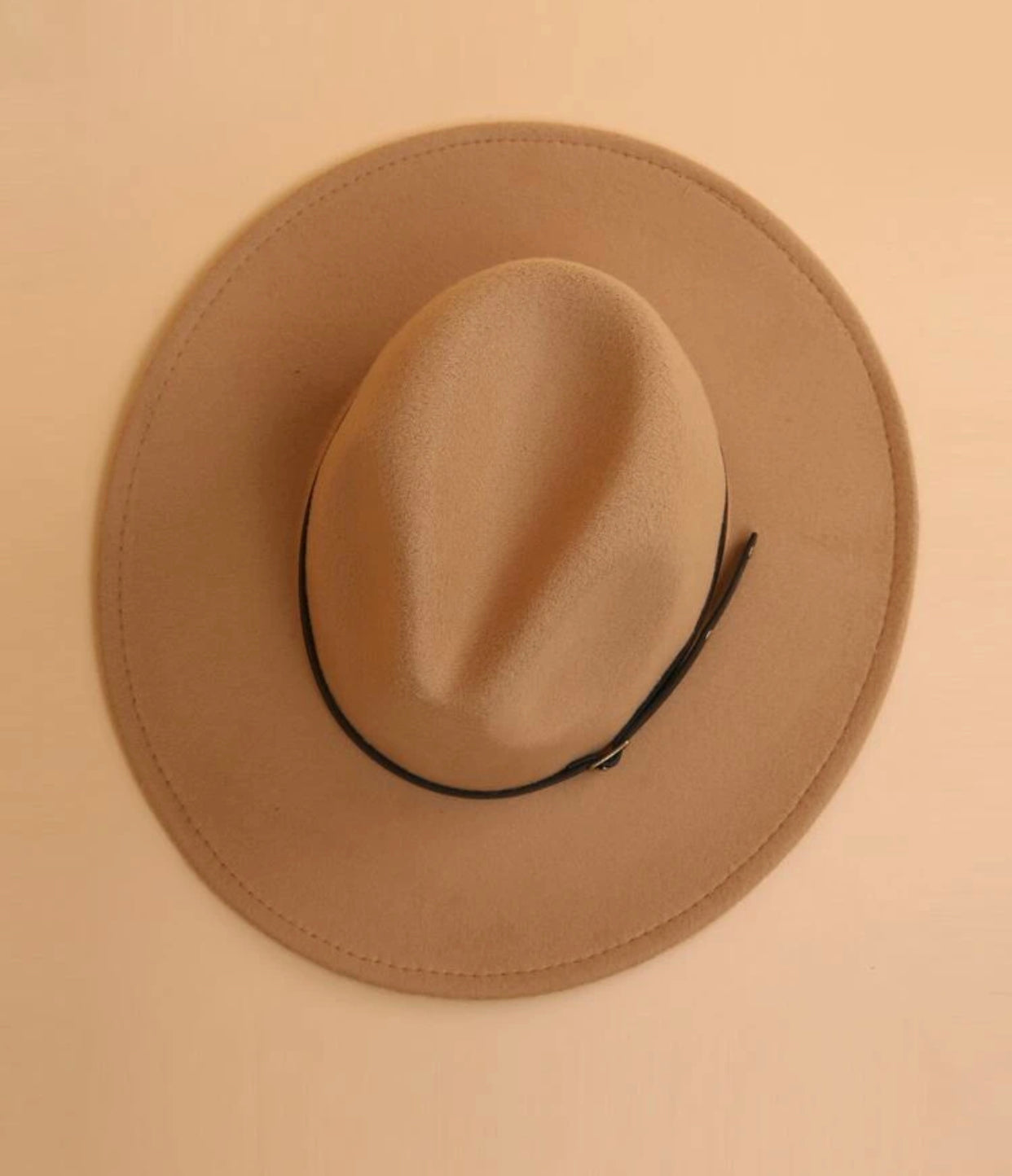 Khaki colored belt decor fedora hat