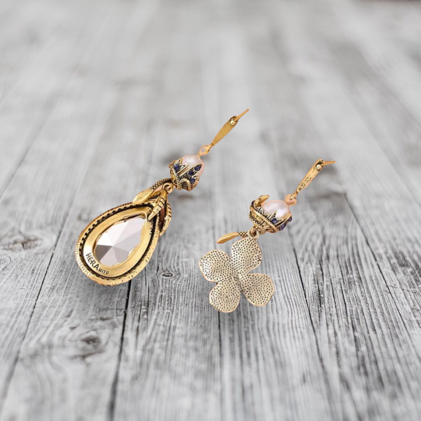 Pearl inspired water drop mismatch earrings