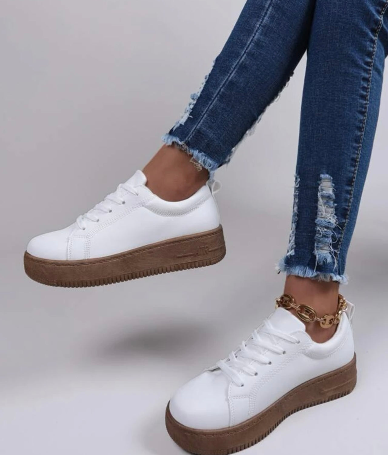 Stitch detail lace-up front skate shoes
