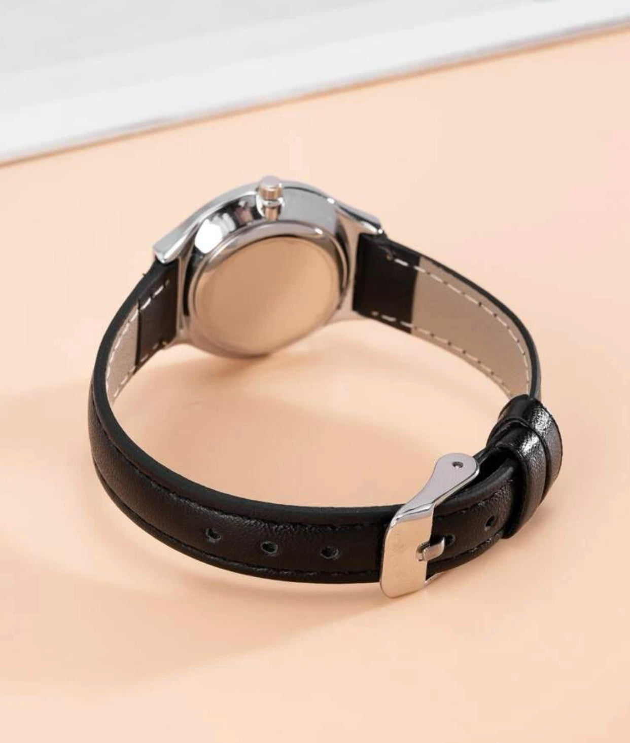 Glitter round pointer quartz watch