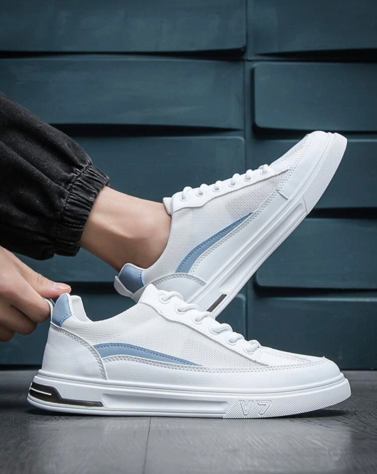 Men Letter Graphic Lace-up Skate Shoes