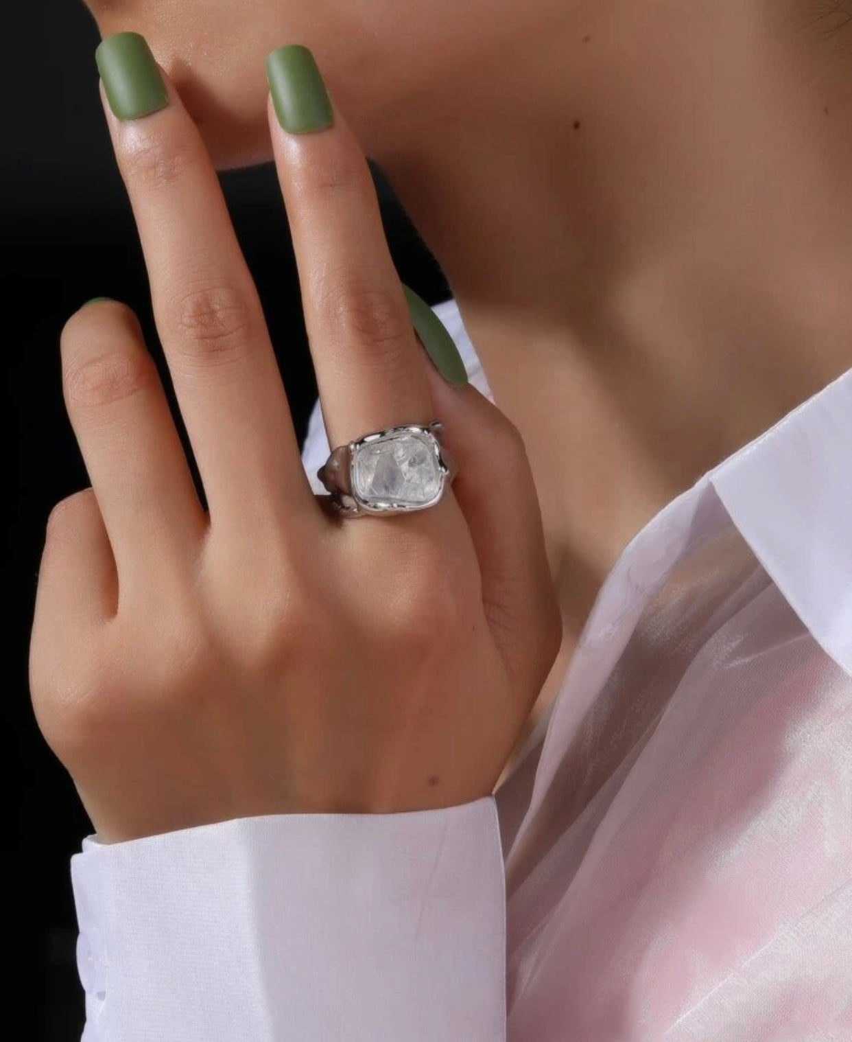 Quartz Crystal decor ring. Size 8.