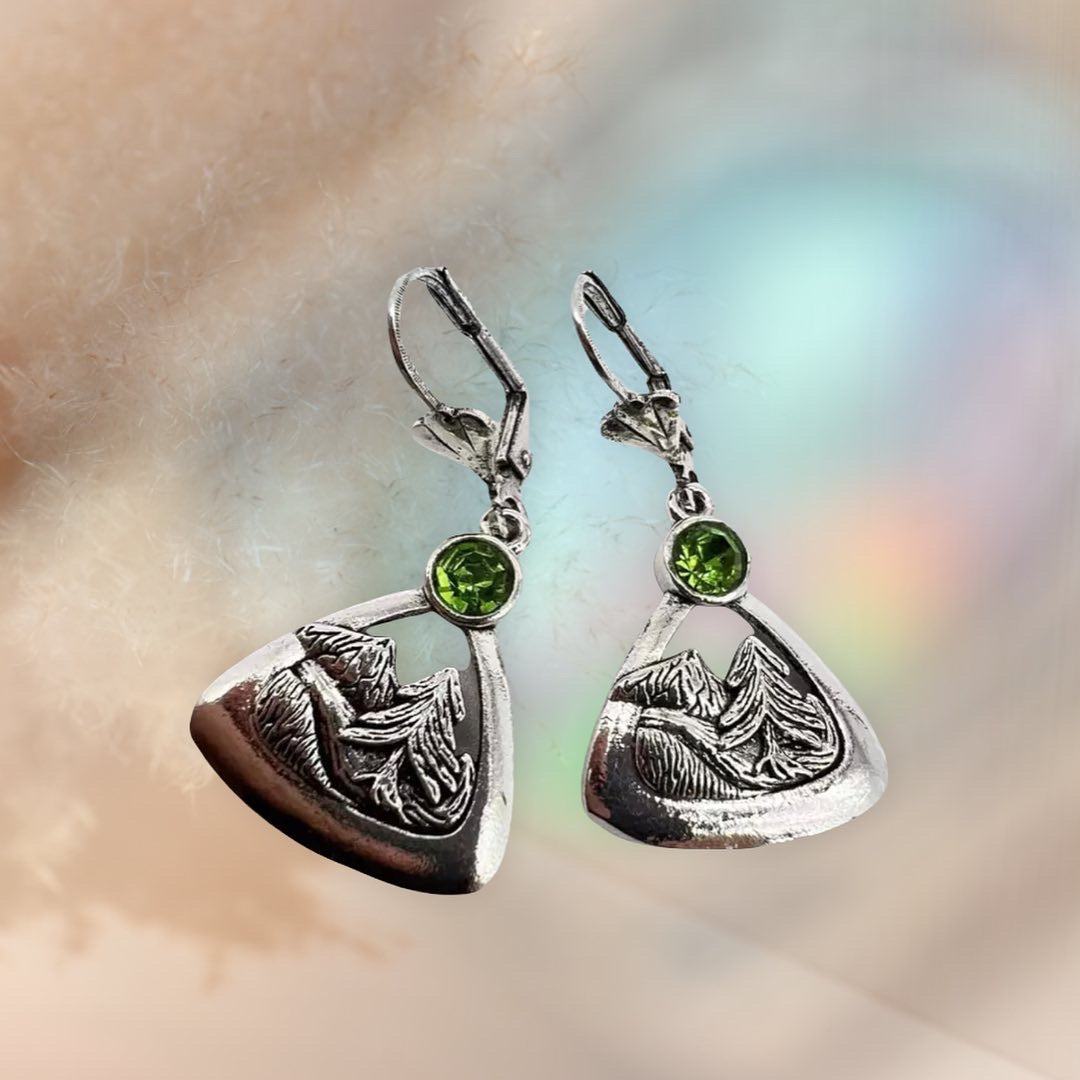 Mountain peak illustration earring With Green Tourmaline, Silver color, Leverback dangle