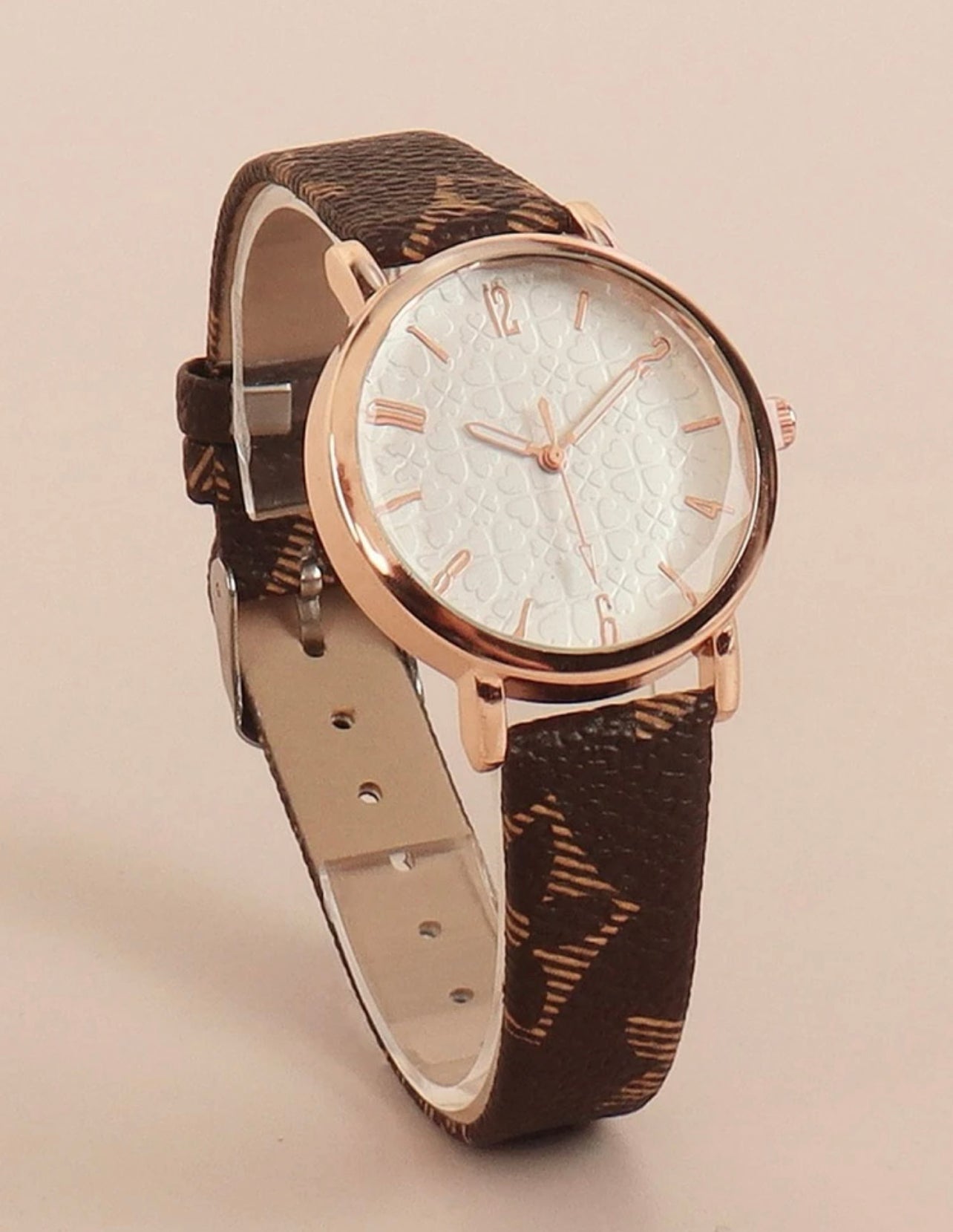 Minimalist Round Pointer Quartz Watch