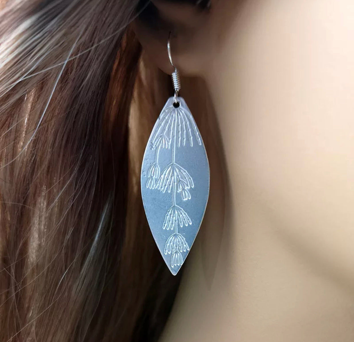 Creative Plant Leaf Drop Earrings Silver Color Embossed Floral Willow Leaves Handmade Metal Women Statement Earrings