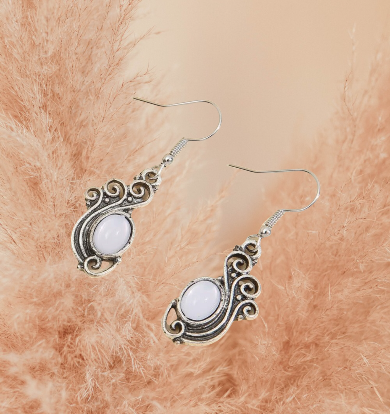 Structured drop earrings