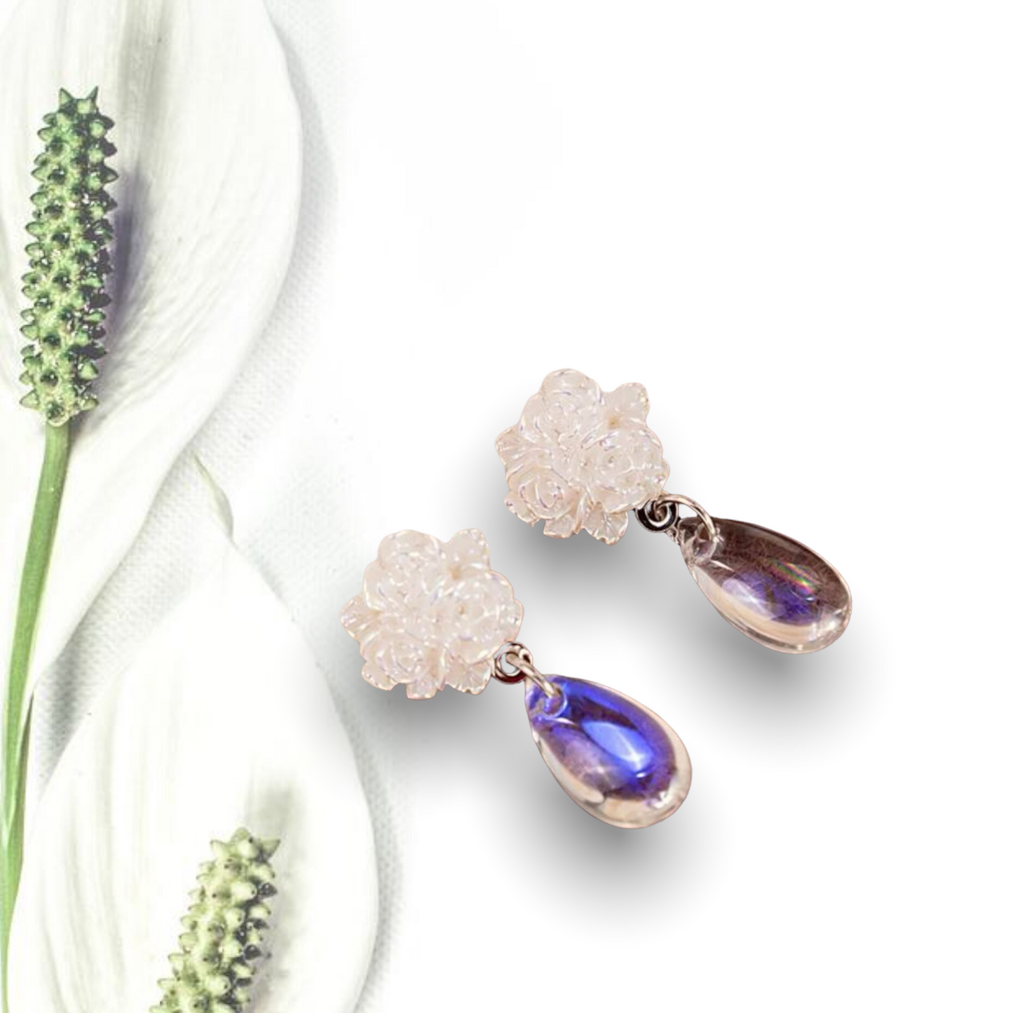 Flower decor water drop earrings