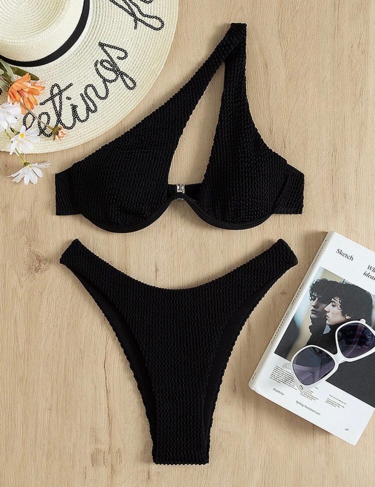 Textured one shoulder underwire bikini swimsuit