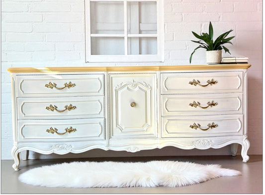 Thomasville refinished 9-drawer dresser