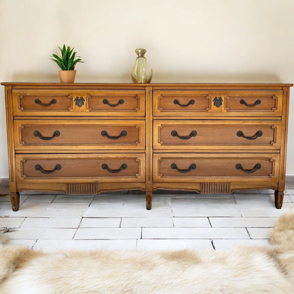 Vintage Dresser-Amazing Detail