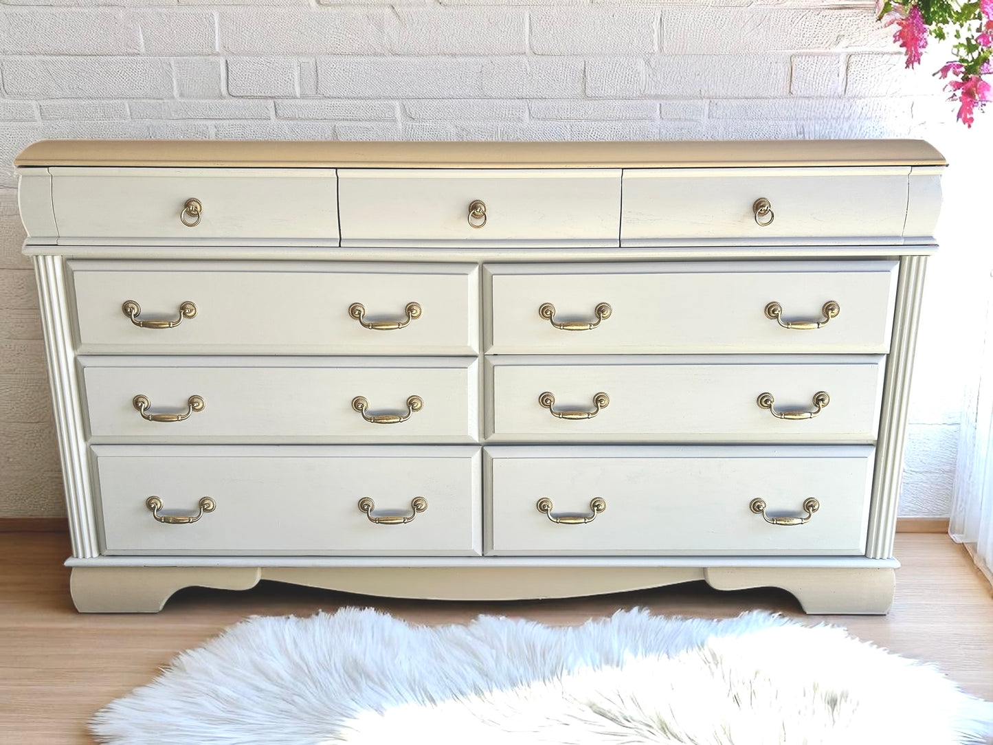 Arkia 3 Piece Bedroom Set