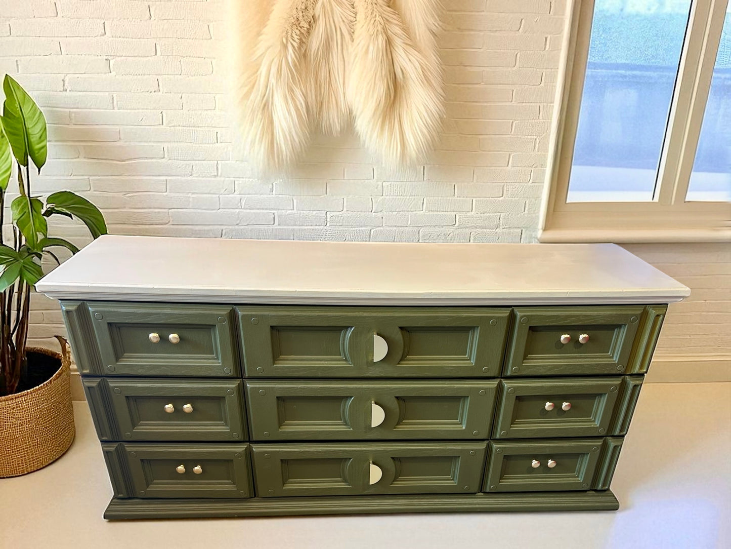 Servidia 9 Drawer Dresser Refinished
