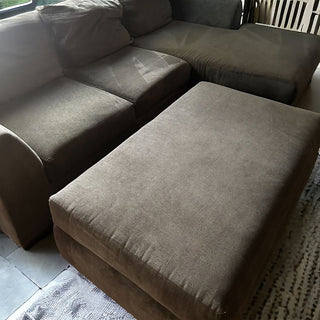 Grey Living Spaces Sectional; Right Facing Chaise w/Ottoman